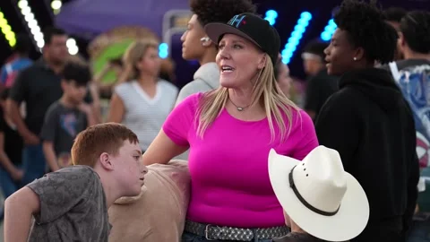 Houston Rodeo Carnaval Видео 307210488