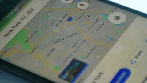 Hovering Over New York City Map Using Google Map On Smartphone Vídeo Stock 104046239
