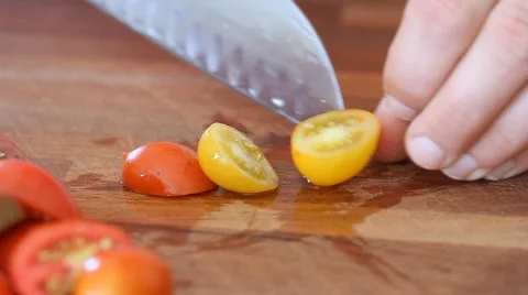 How to cutting cherry tomatoes Video stock 54800236
