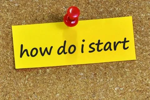 How do i start word on yellow notepaper with cork background Stock Photos