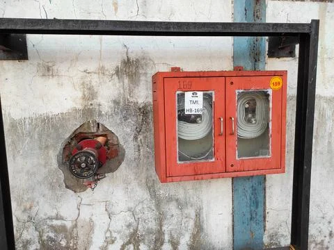 How do you pressure test a fire hydrant Stock Photos
