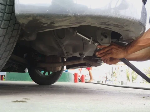 How to fill lpg Gas in your car Video stock 77019378