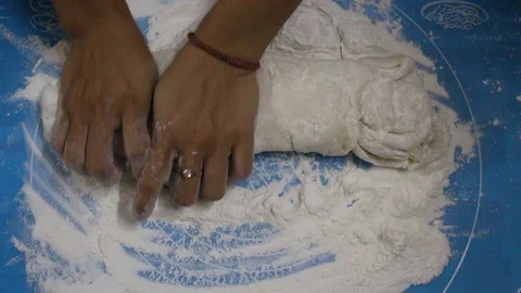 How to make a cake Stock Footage 91249282