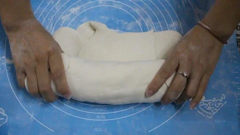 How to make a cake Stock Footage 91249409