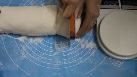 How to make a cake Stock Footage 91249546