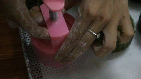How to make a cake Stock Footage 91274126
