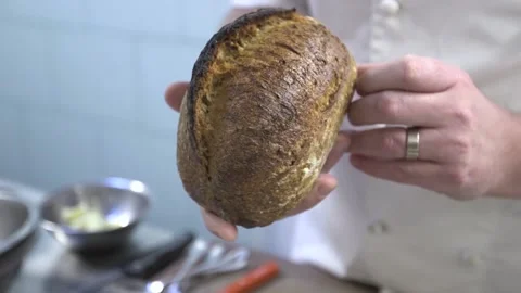 How to make crab bread and butter pudding Video stock 148651998