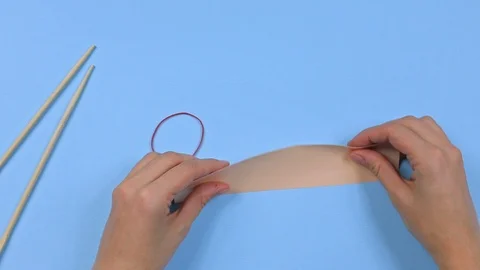 How to make DIY Beginner Chopsticks, top view Vídeos de archivo 126535012