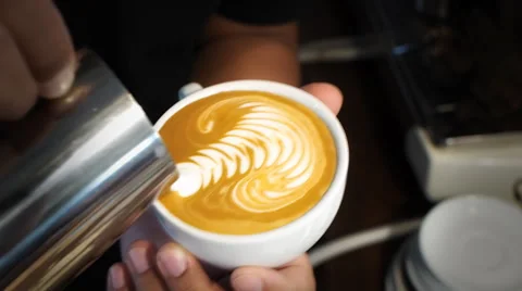 How to make latte art coffee Stock Footage 51607915