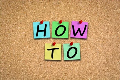 How to phrase with post it on cork Stock-Fotos