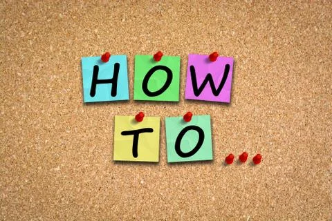 How to phrase with post it on cork Stock-Fotos