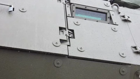 Howitzer in rain, slow motion Stock Footage 159700822