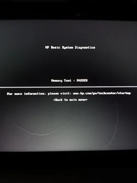 Hp Laptop displaying system alert message, memory test passed. Stock-Fotos