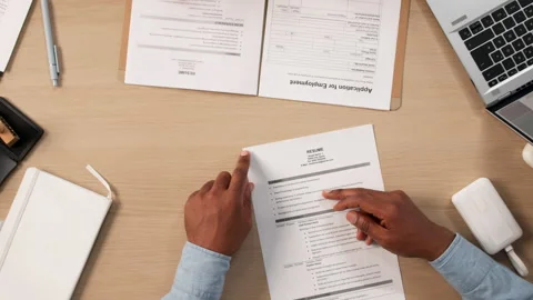 HR Recruiter Shaking Hands Stock Footage 334922318