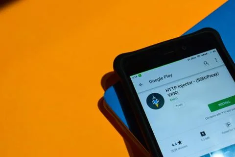 HTTP Injector - (SSH/Proxy/VPN) dev app on Smartphone screen. Foto stock