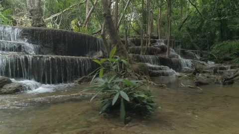 Huai Mae Khamin Waterfall Video stock 153140232