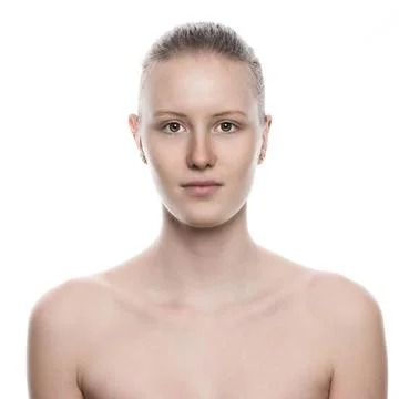 Hübsche junge Frau mit nackten Schultern Close up Portrait of a Bare Prett.. Stock Photos