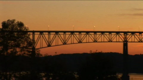 Hudson bridge pan sunset Stock Footage 85760