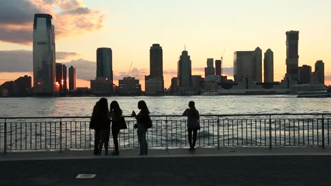 HUDSON RIVER - TEENS AT SUNSET Stock Footage 191025488