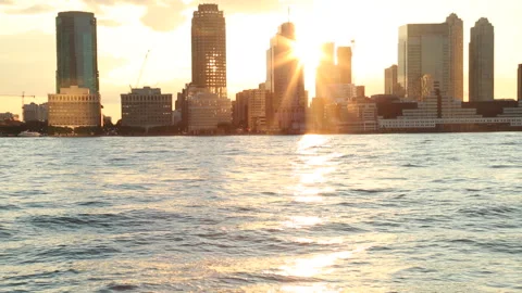 HUDSON RIVER TILT UP Video stock 191029121