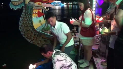Hue folk song performance on the Perfume River Stock-Footage 317131784