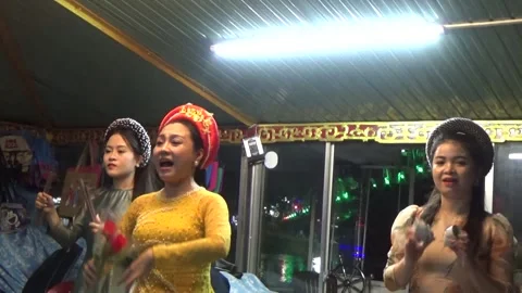 Hue folk song performance on the Perfume River Stock-Footage 317132093