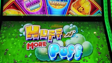 Huff N Puff Slot Machine Casino Game Video stock 244180453