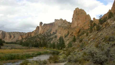 Hug Cliffs at Smith Rock State Park in Oregon Stock Footage 132848514