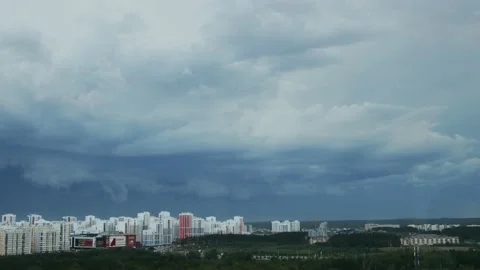 Huge black rainy cloud over a city Video stock 133365817