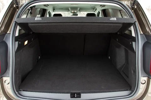 Huge, clean and empty car trunk in interior of compact suv. Rear view of a SU Foto stock