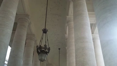 Huge columns of Saint Peter Square at Vatican. Stock Footage 198738683