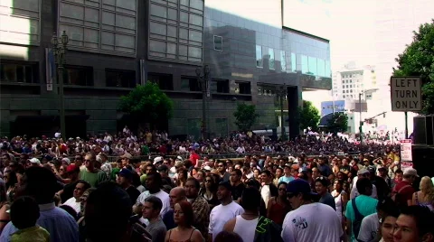 Huge crowd at event Stock Footage 521566