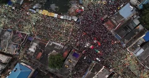 Huge Crowd Gathered During Immersion Of Lord Ganesha Stock-Footage 254581971