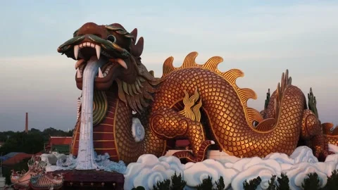 Huge dragon Stock Footage 146505656