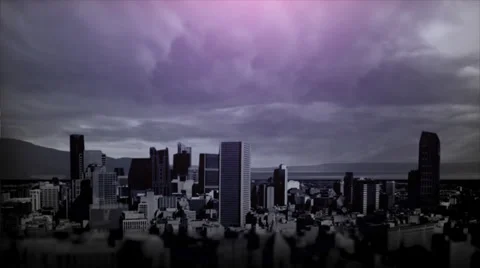 Huge dramatic lightning storm over a city skyline. High quality HD video footage Stockbeeldmateriaal 32964972