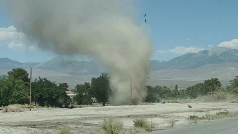 Huge Dust Devil Dissipates Over House, Pahrump, Nevada, USA - 13 Jul 2022 Vídeo Stock 205432412