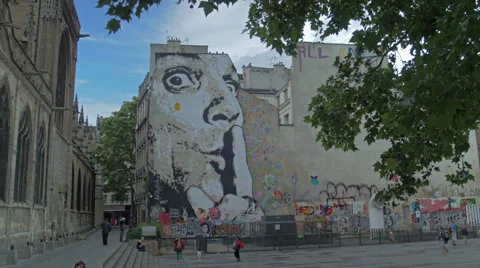 Huge graffito in Paris Stock Footage 41462236