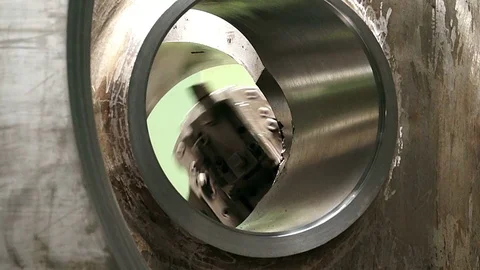 Huge lathe closeup 動画素材 98553713