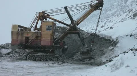 Huge mining excavator mining the ore Stock Footage 10773932