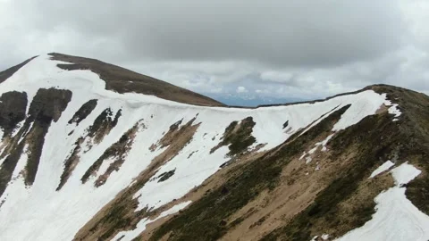 Huge mountain spaces. Snow-capped peaks. Carpathian mountains. Chornohora. Sh Stock Footage 168662463