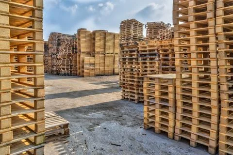 Huge piles of different type of pallet Foto stock