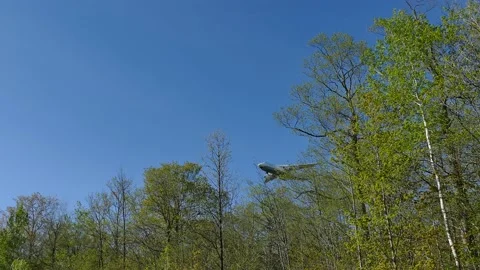 Huge plane passing on the top of my head Stock Footage 139664437