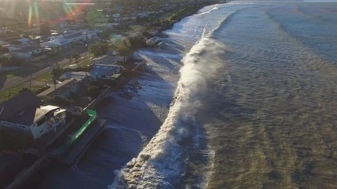 Huge storm driven waves pound coastal properties Stock Footage 95061730
