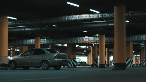 Huge underground parking. Video stock 68101037