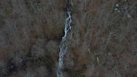 Huge waterfall Vídeo Stock 147677211