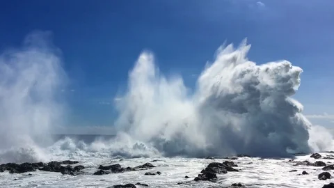 Huge waves on shore Stock Footage 106419636