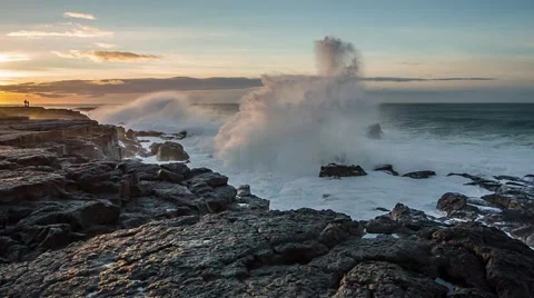 Huge Waves in West Iceland Video stock 60769184