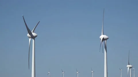 Huge Windmills, Wind Turbines Generating Electricity On Windy Day 스톡 동영상 167100250