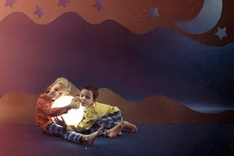 Hugging to the moon Fotos Stock