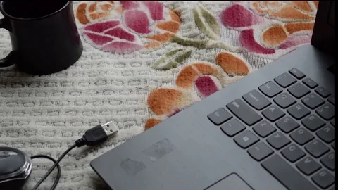 Human hand connecting Computer mouse connection cable plug-in the laptop keyb Stock-Footage 129211962